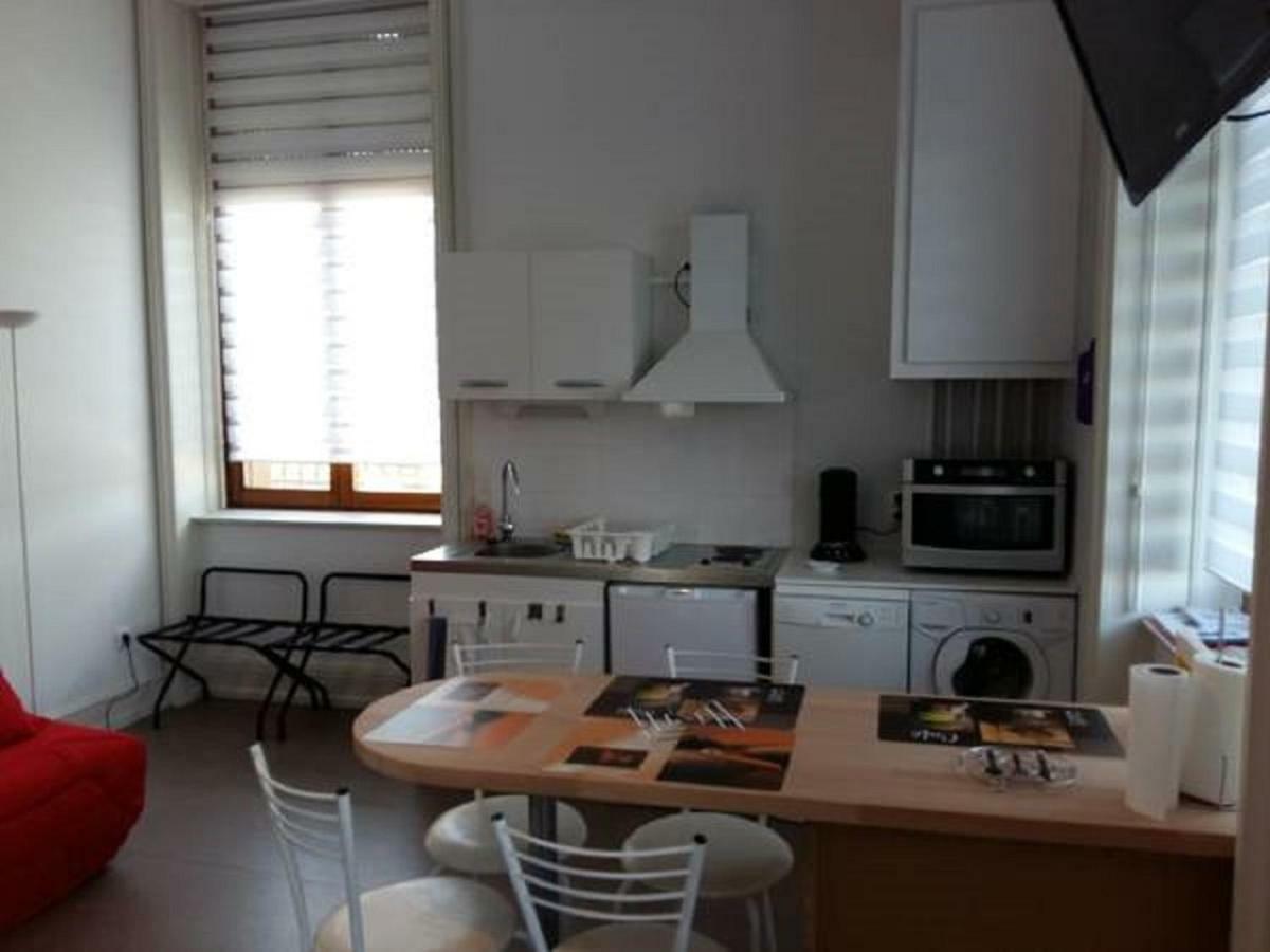 Studio De Charme Au Pied De La Gare Apartment Colmar Exterior foto